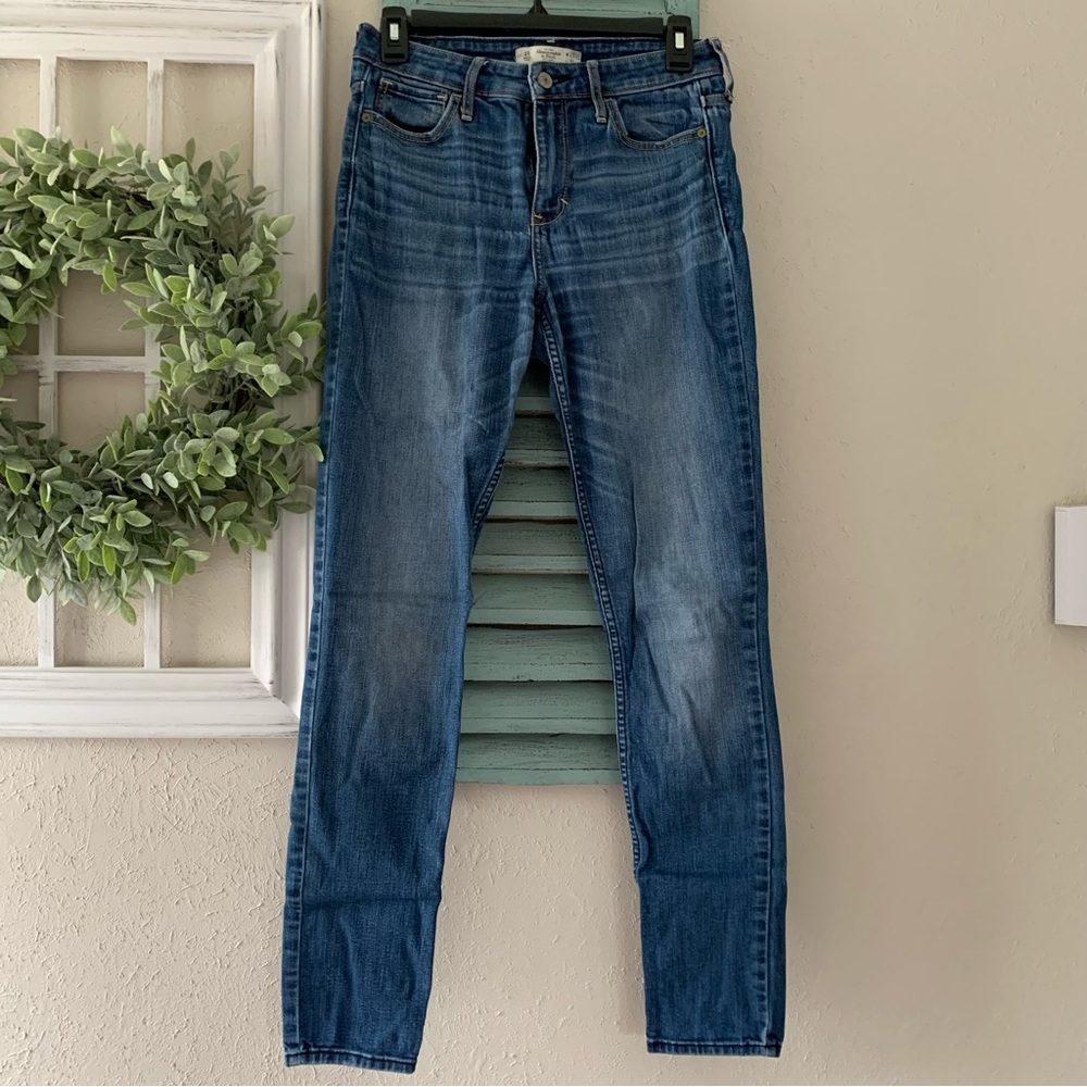 Abercrombie & Fitch Jeans Size 4